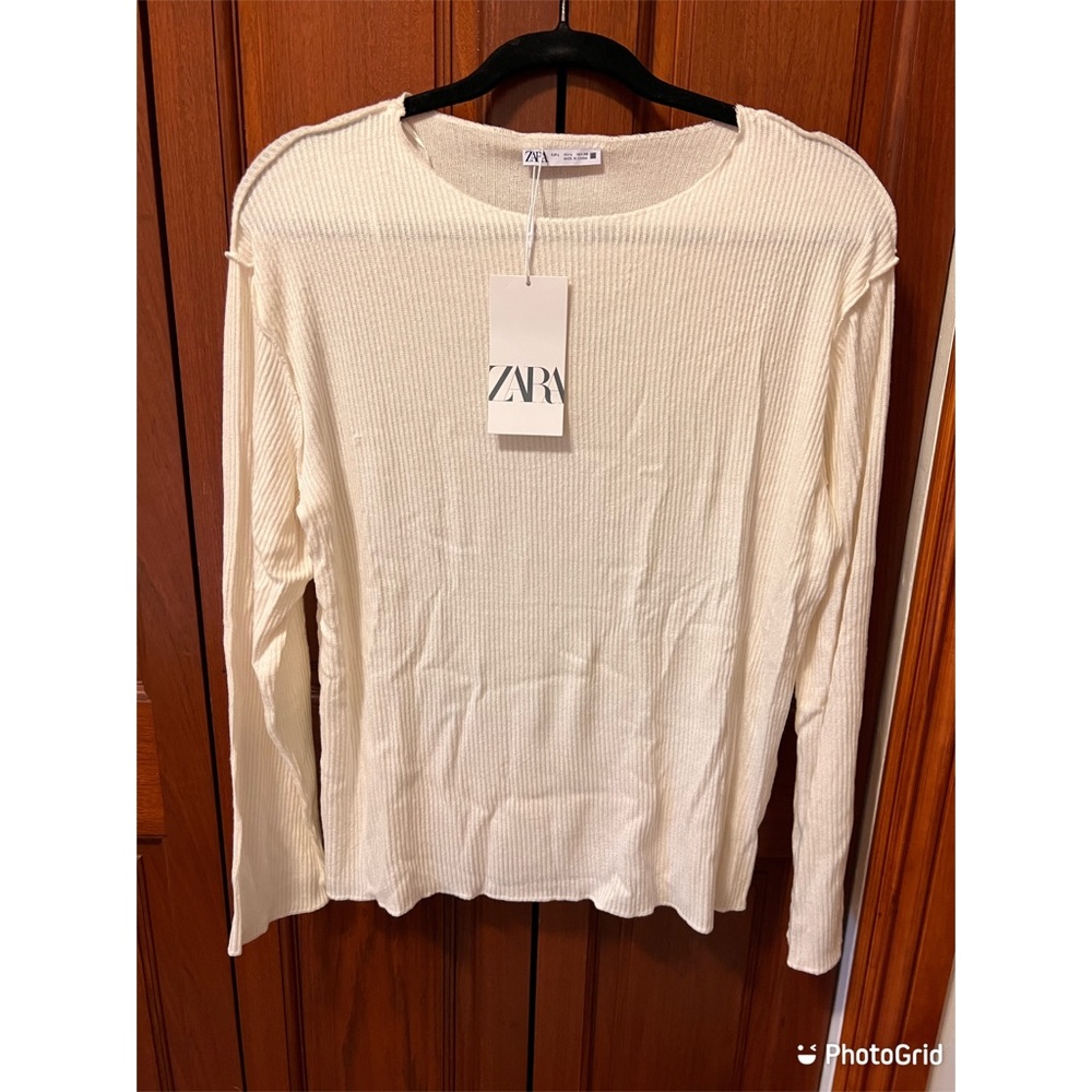 Zara Women’s Ribbed Long Sleeved Top.